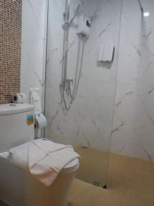 Bann Tawan Hostel & Spa - 36