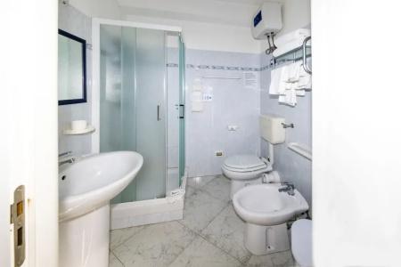 B&B Brezza Marina & Shoreline Restaurant - 26