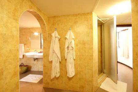 Cote d'or Lodge - 143