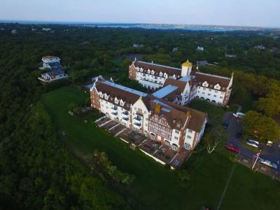 Montauk Manor - 25