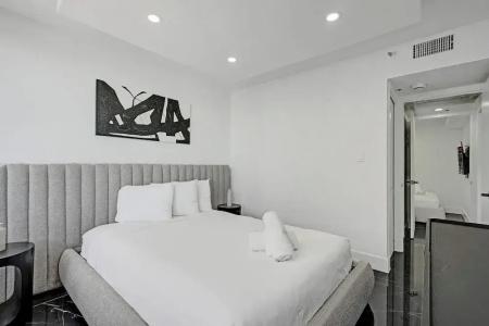 The Alexander All Suites - 574
