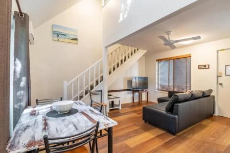 Byron Central - 46