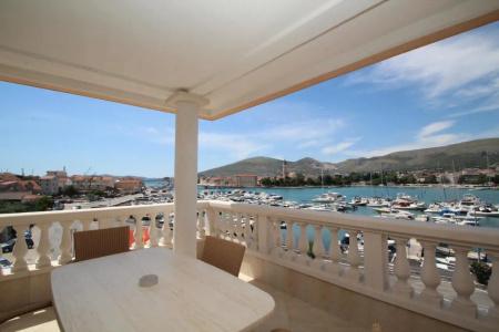 Trogir Palace - 35