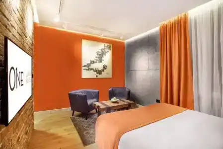 One Luxury Suites - 76