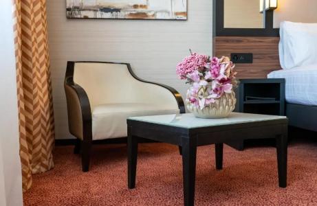 Nash Suites Airport - 35