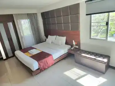 The Bangkok Cha Cha Suite - 48