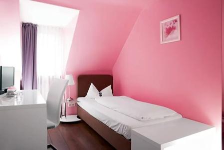 Barcelona Bed & Breakfast - 76