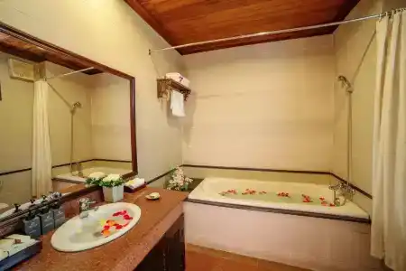 Hoi An Beach Resort - 48