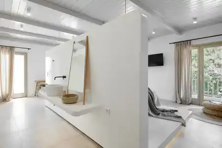 Arco Solium Suites - 105