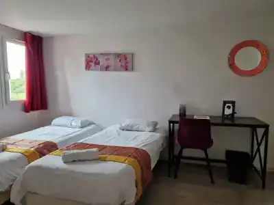 Prest'Hôtel Epinal - 25