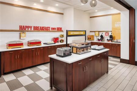 Hampton Inn & Suites/Hamilton Place - 29