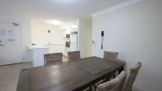 Montana Palms - 16