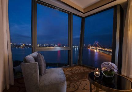 Hilton Wuhan Riverside - 7