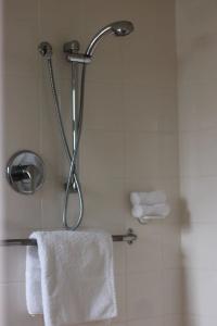 Greenlane Manor - 8