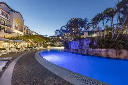 Oaks Calypso Plaza - 5