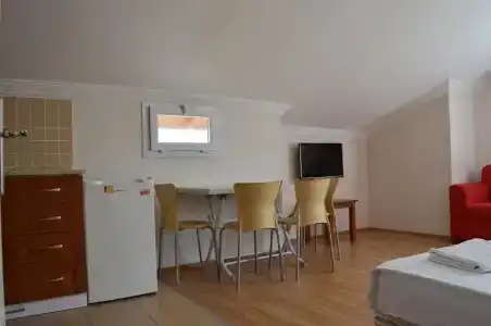 Cam - 108