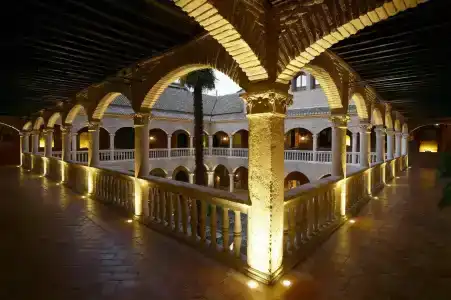 Palacio de Santa Paula, Autograph Collection - 16