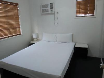 Cosmopolitan & Serviced Apartments - 44