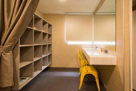 Lazy Sunday hostel - 37