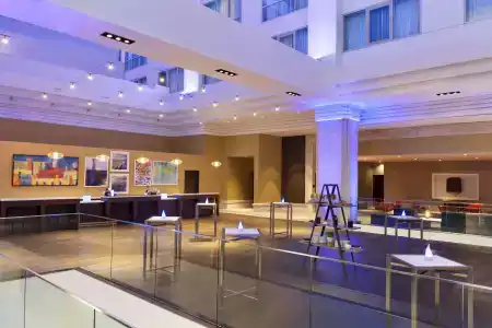 Radisson Blu Downtown - 12