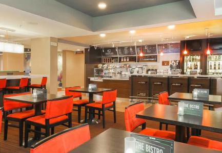 Courtyard by Marriott - 18
