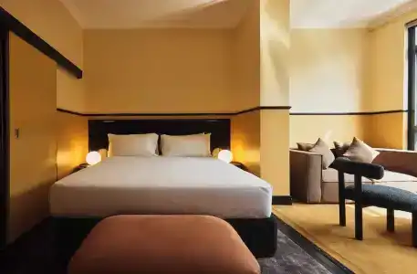 The Bayswater - 81