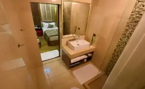 Best Western Chinatown - 8