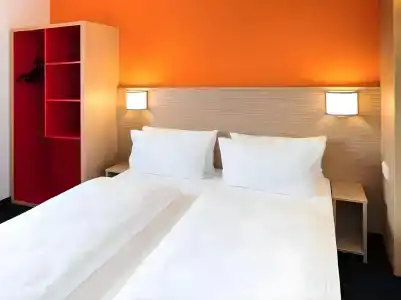 b&b Frankfurt-Airport - 20