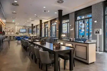 the niu Square - 9