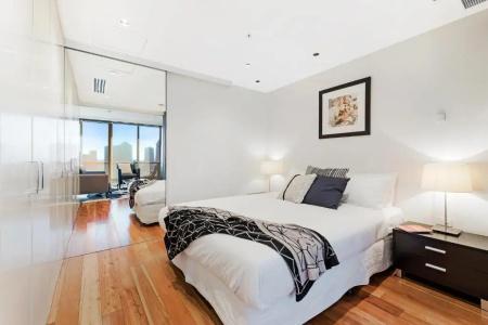 Corporate Keys - Freshwater Place - 111