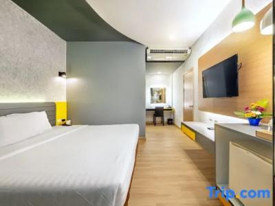 Qiu Sukhumvit - 50
