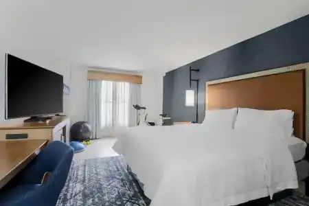 Hampton Inn & Suites Austin-Downtown/Convention Center - 53
