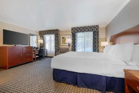 Best Western Plus Marina Shores - 37