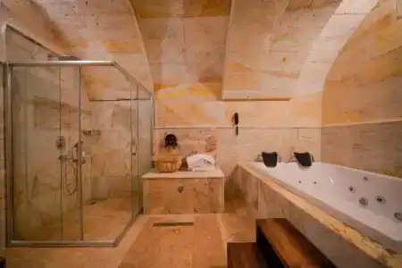 Serenus Cave Suites - 99