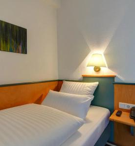 Best Western Ambassador - 3