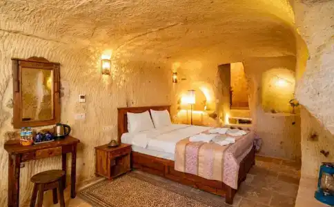 Atilla's Cave - 317