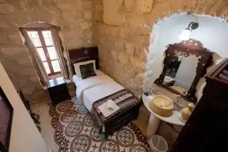 Jerusalem - 32