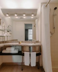 Club Quarters Downton, Houston - 9