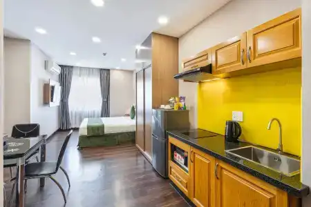 Emerald Central - 216