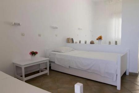 Armadoros / Ios Backpackers - 145