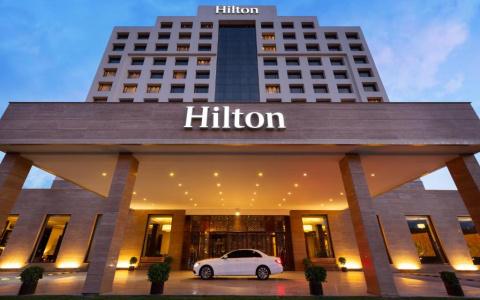Hilton - 1