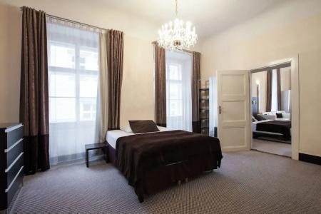 Old Town Square Residence by Emblem - 73