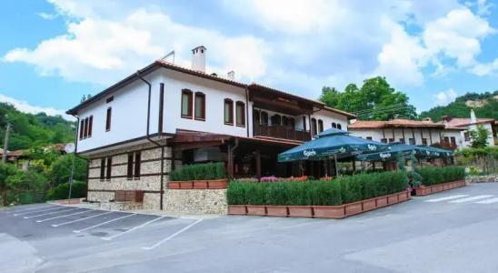 Zlaten Rozhen Family - 14