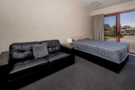 Nelson City Top 10 Holiday Park - 39