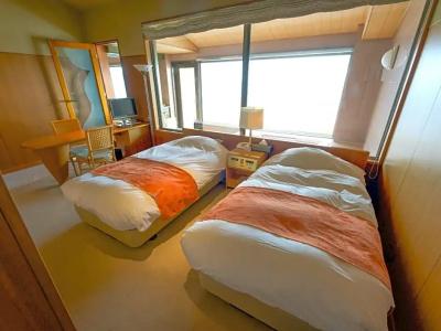 Wakamatsu Hot Spring Resort - 82