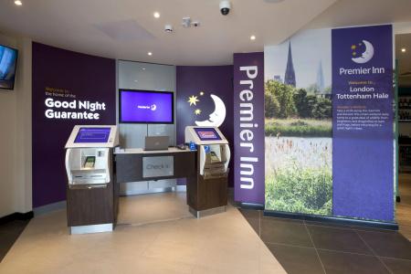 Premier Inn Tottenham Hale - 10