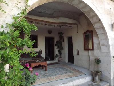 Local Cave House - 45