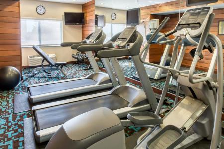 Fairfield Inn & Suites - 12
