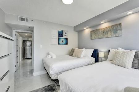 The Alexander All Suites - 237