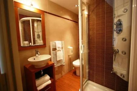 Best Western Le Cheval Blanc -Centre- Vieux Port - 71